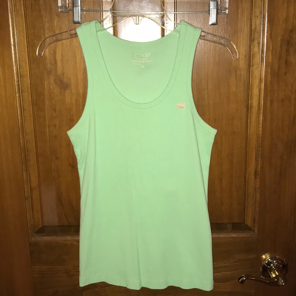 Vineyard vines tank